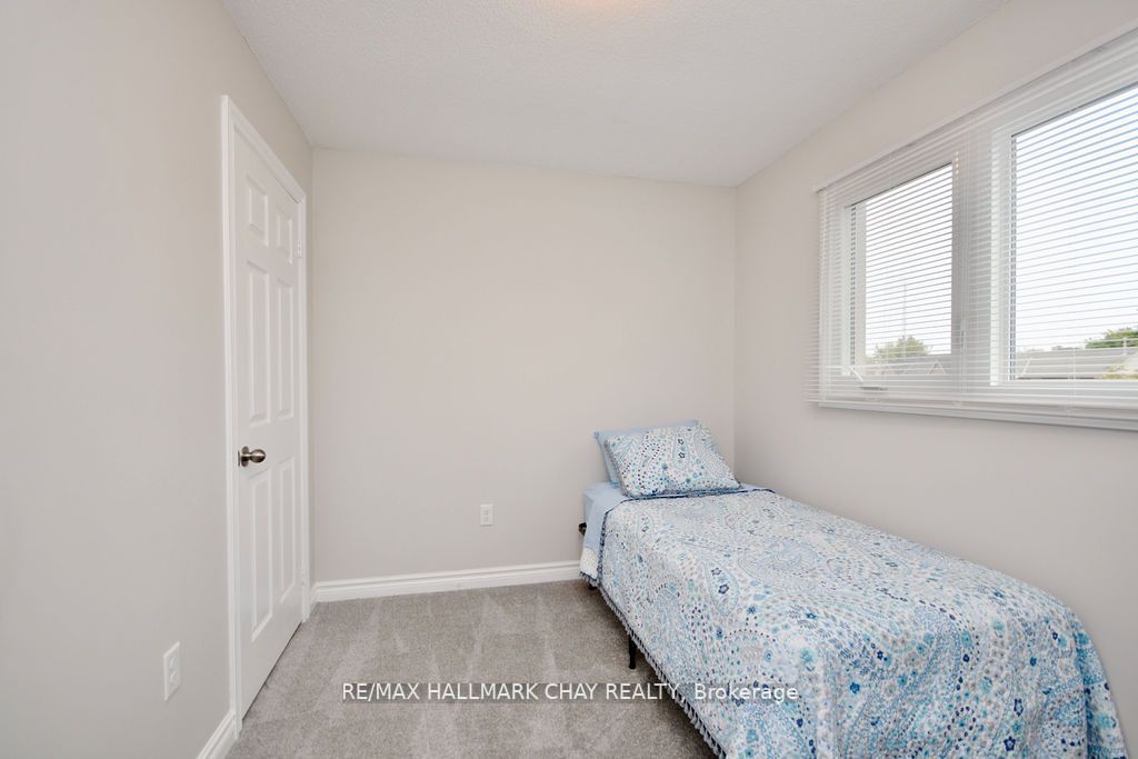 94 Golden Meadow Rd