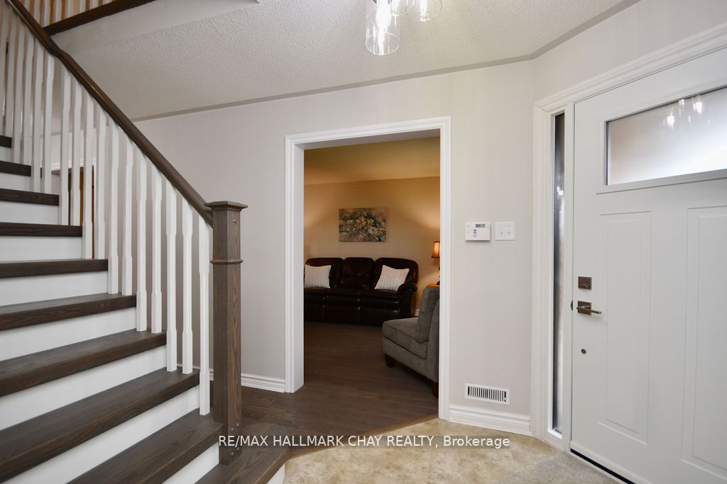 94 Golden Meadow Rd