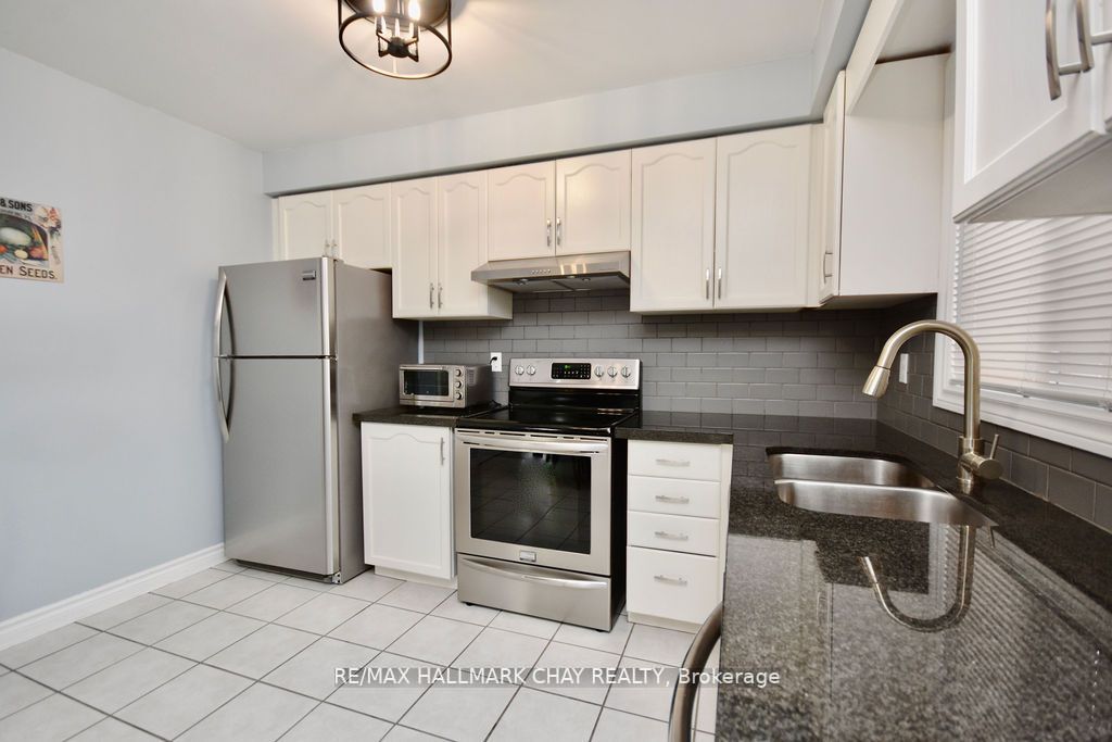 94 Golden Meadow Rd