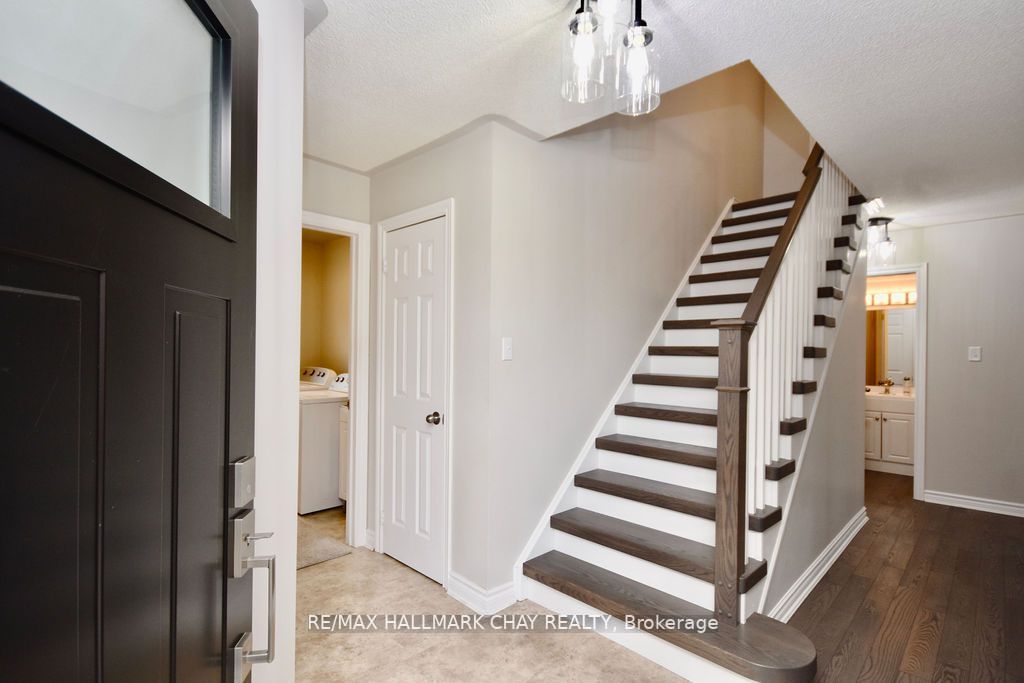 94 Golden Meadow Rd