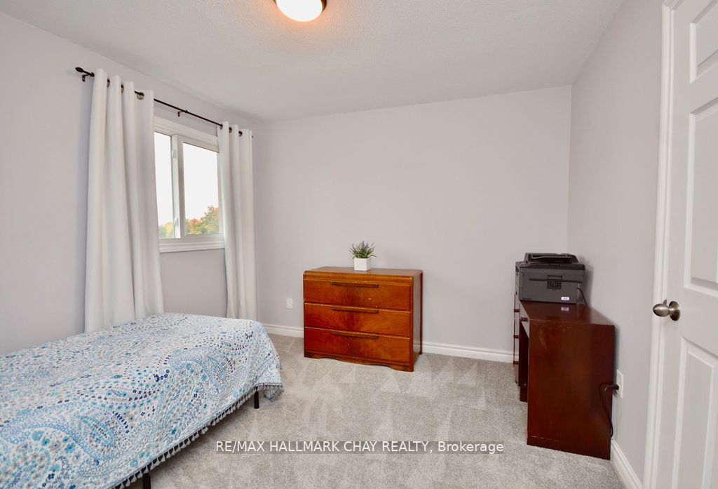 94 Golden Meadow Rd