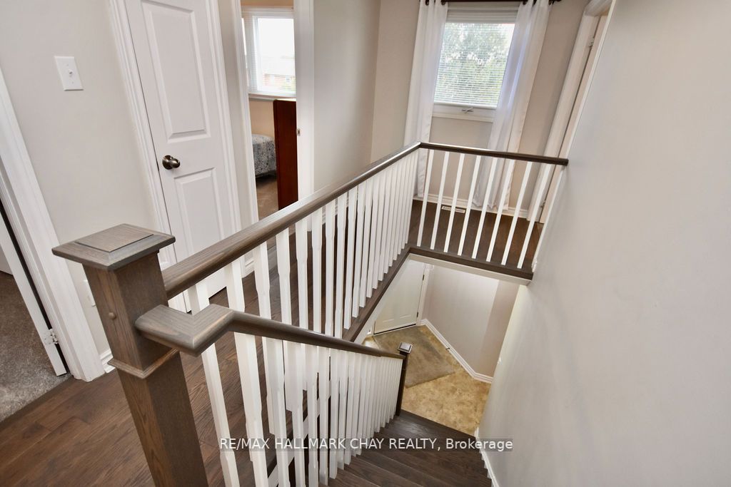94 Golden Meadow Rd