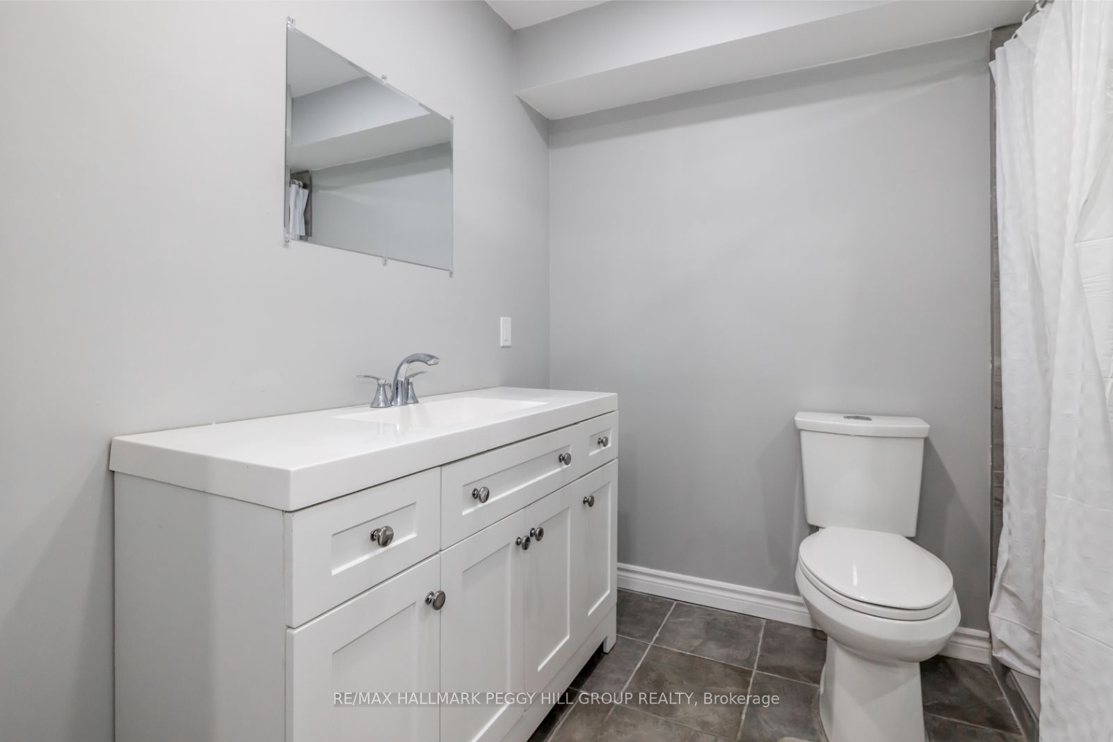 35 Royal Park Blvd
