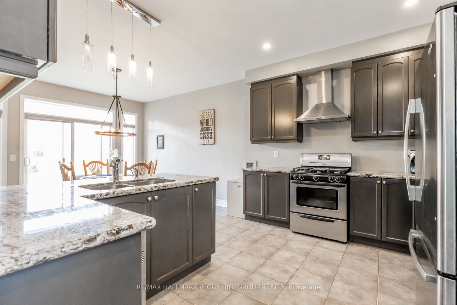 35 Royal Park Blvd
