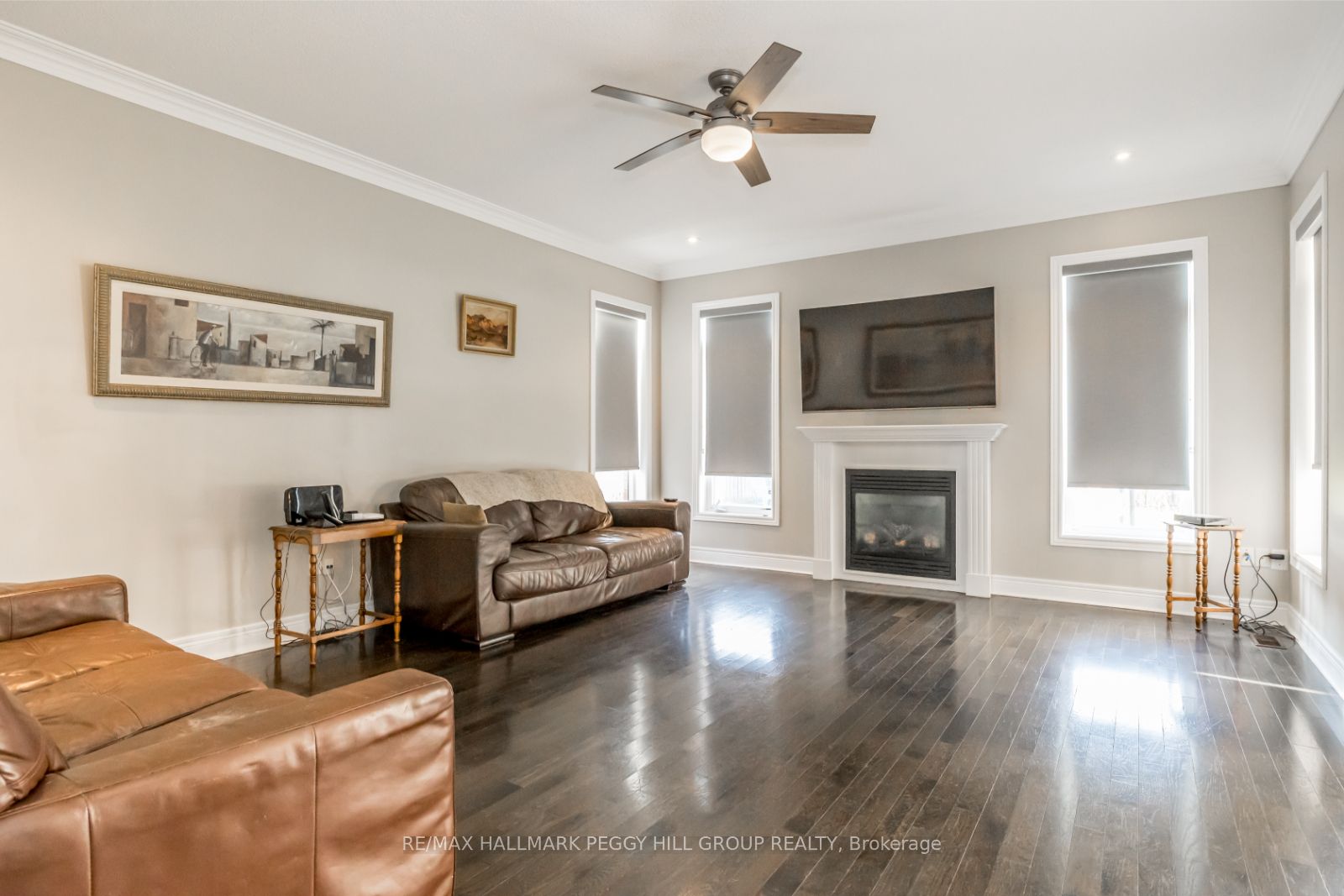 35 Royal Park Blvd