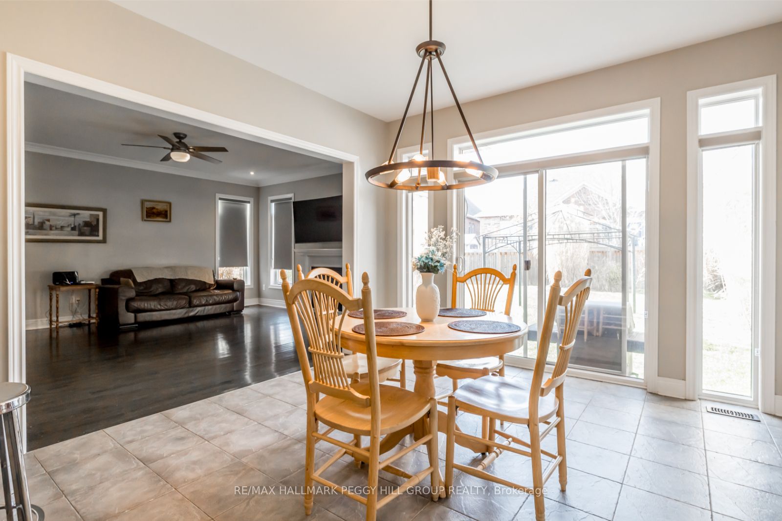 35 Royal Park Blvd