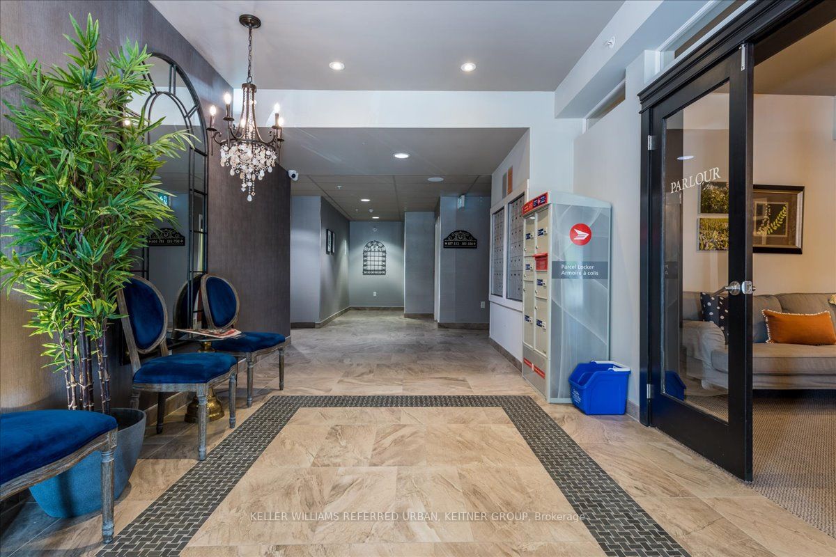 7 Greenwich St, #310