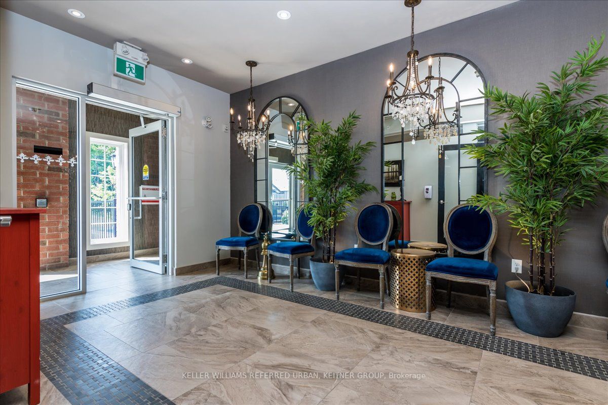 7 Greenwich St, #310