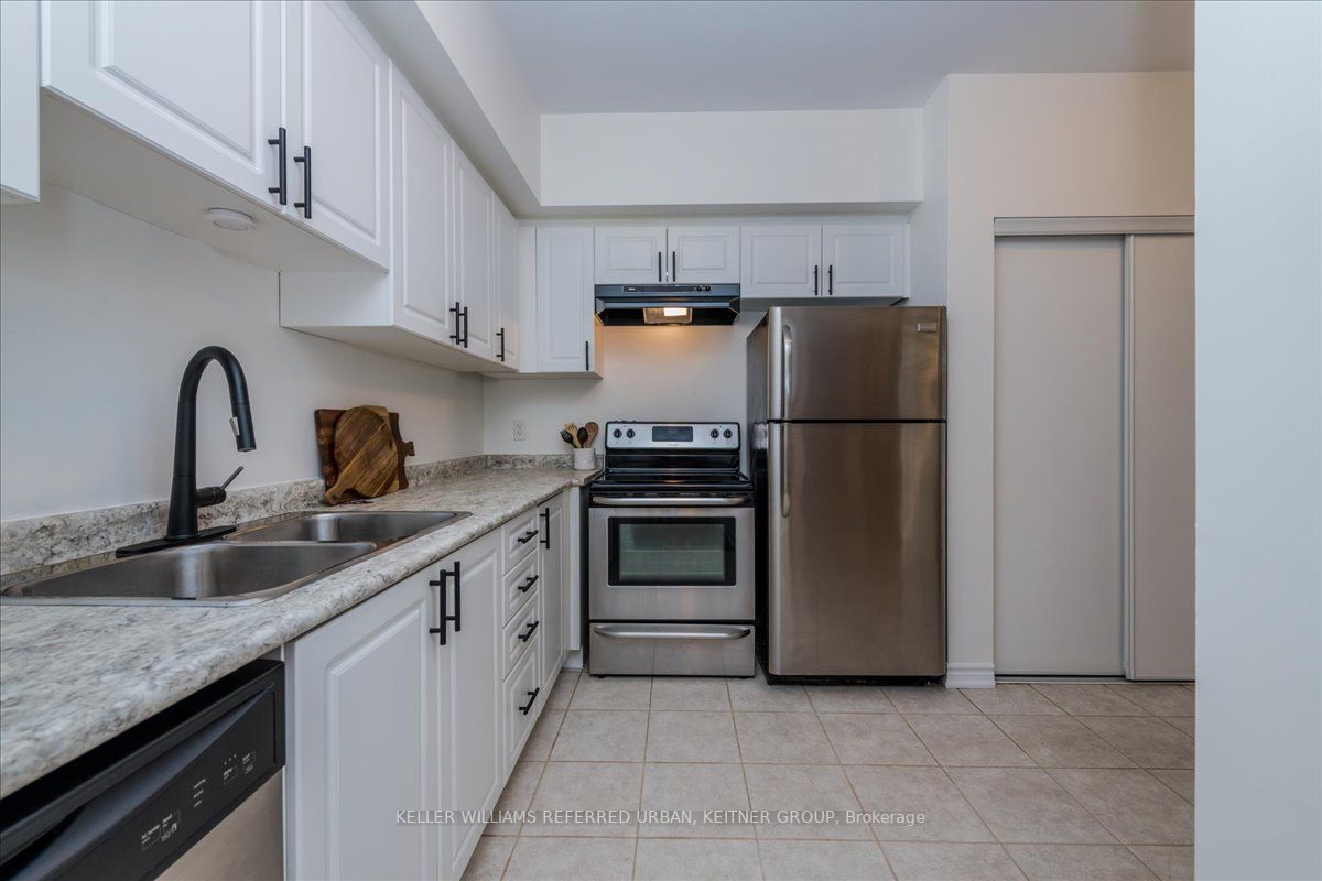 7 Greenwich St, #310