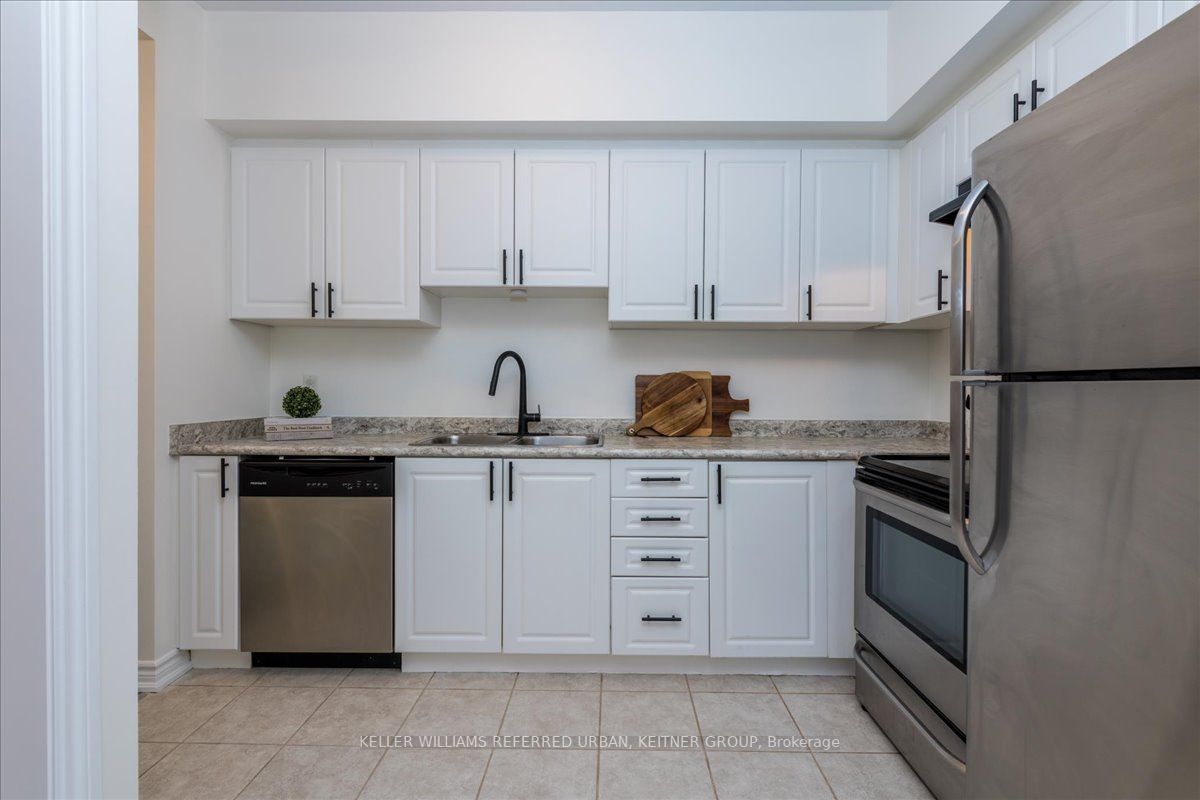 7 Greenwich St, #310