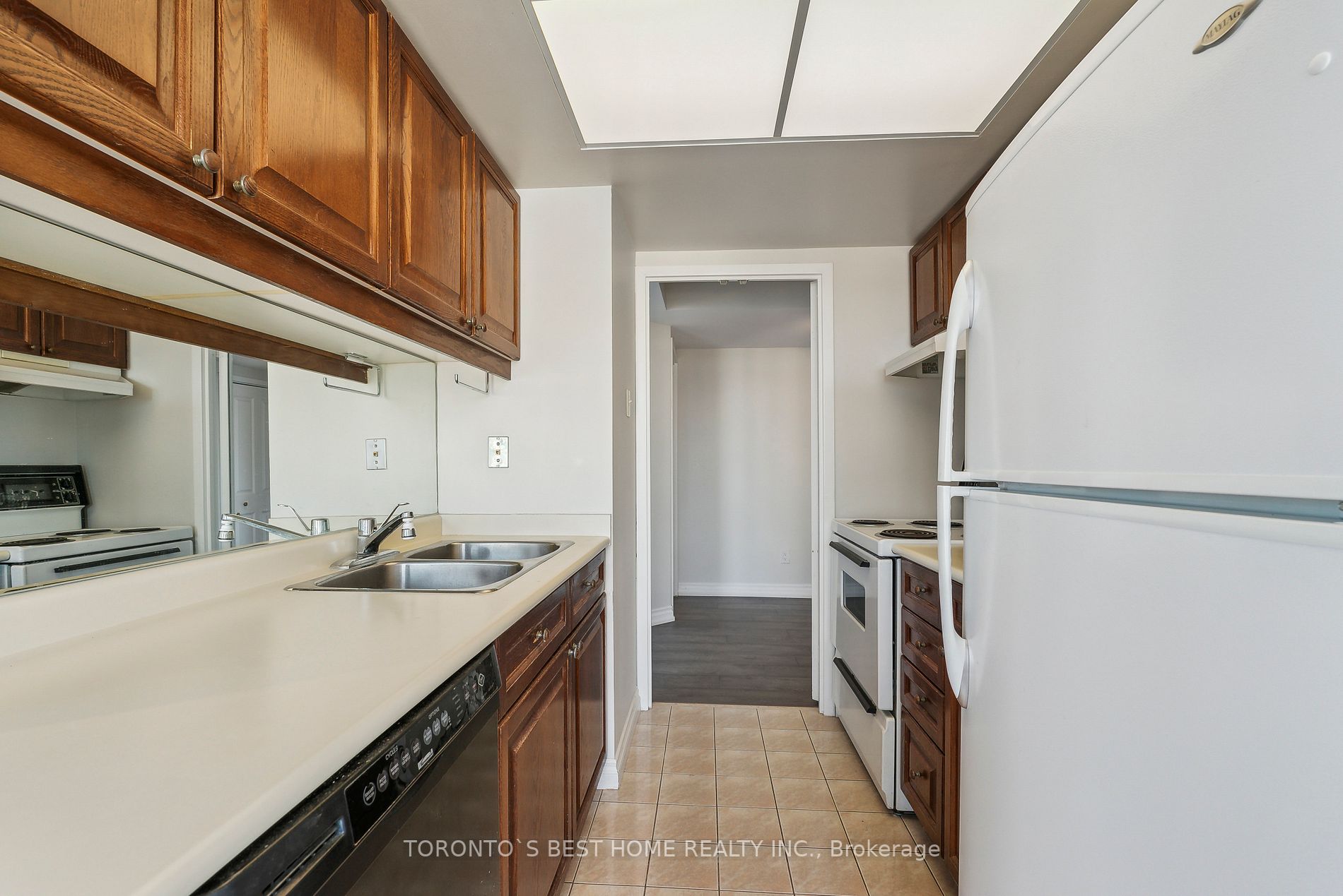 75 Ellen St, #1509