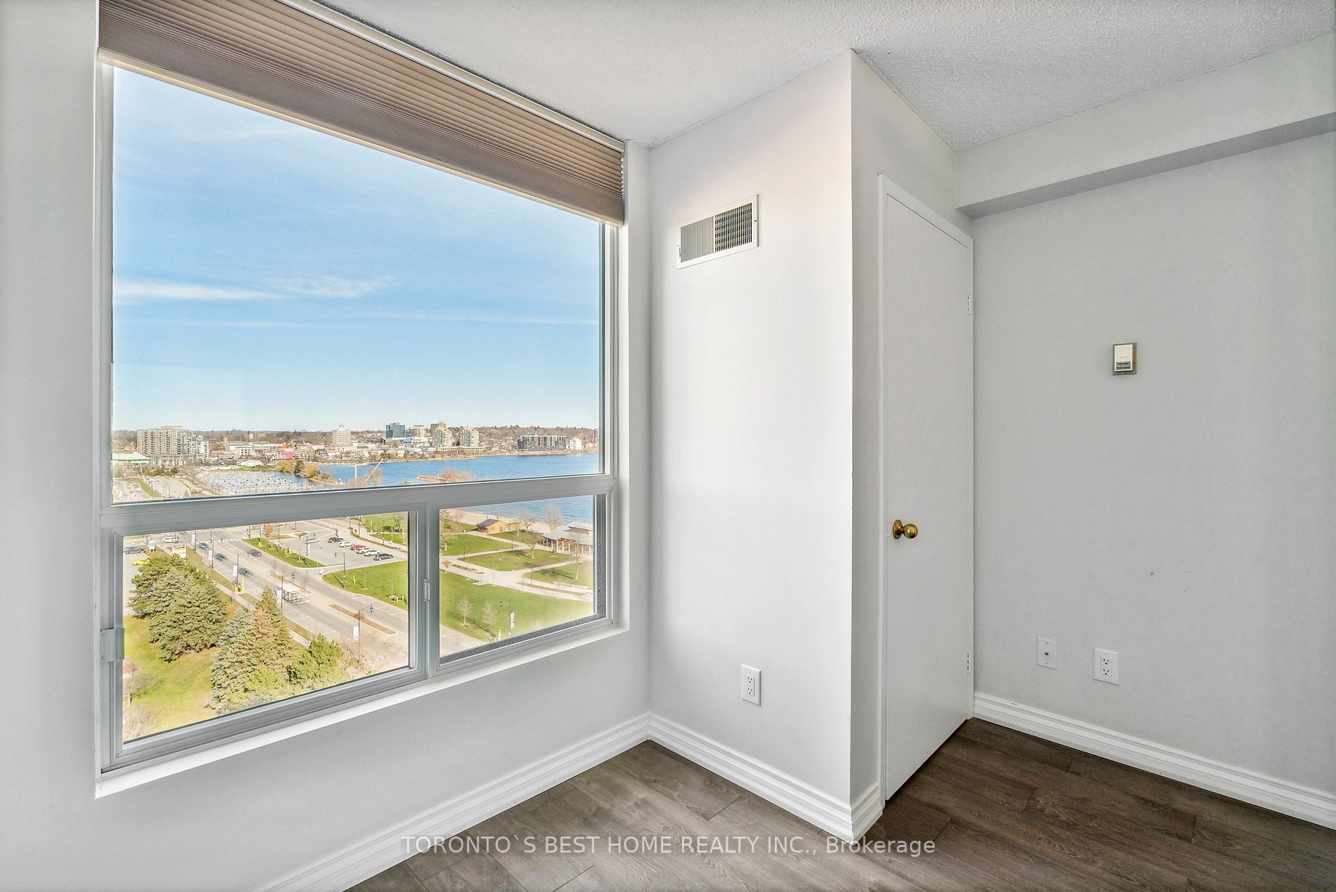 75 Ellen St, #1509