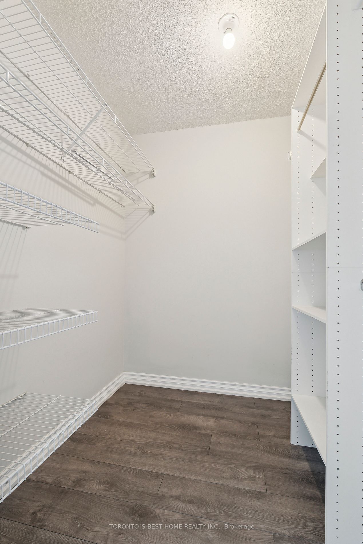 75 Ellen St, #1509