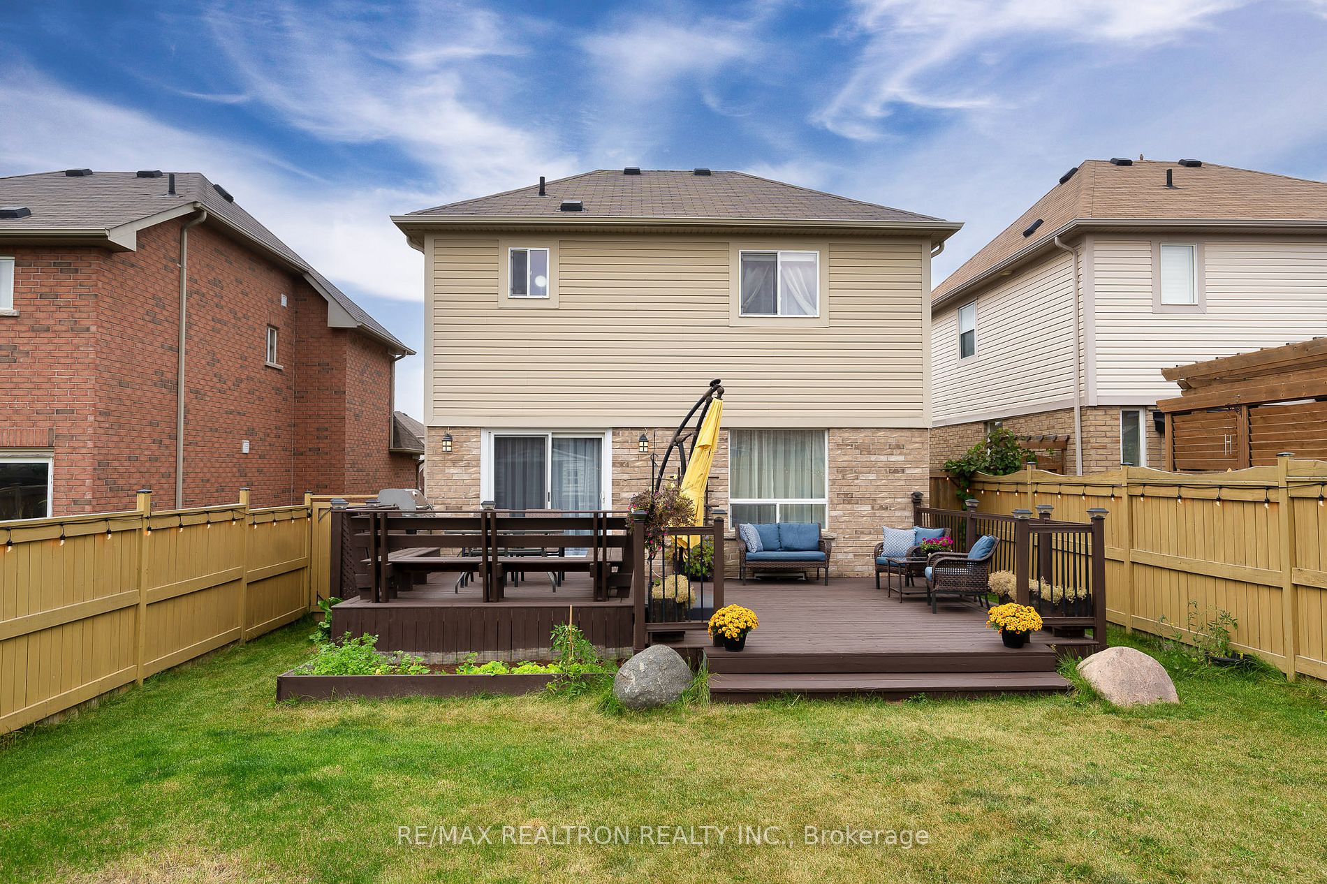 129 Empire Dr