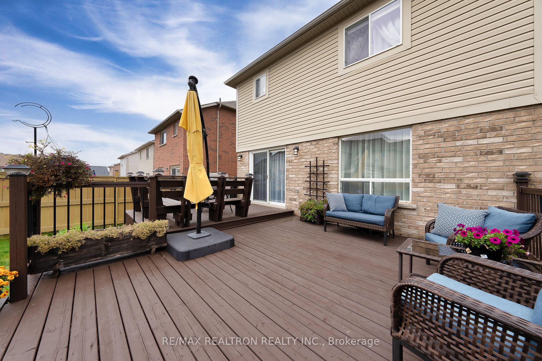 129 Empire Dr