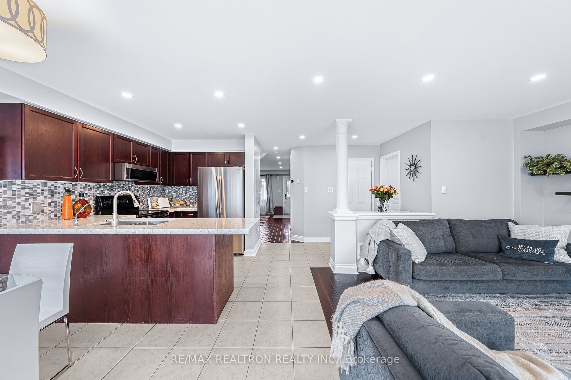 129 Empire Dr