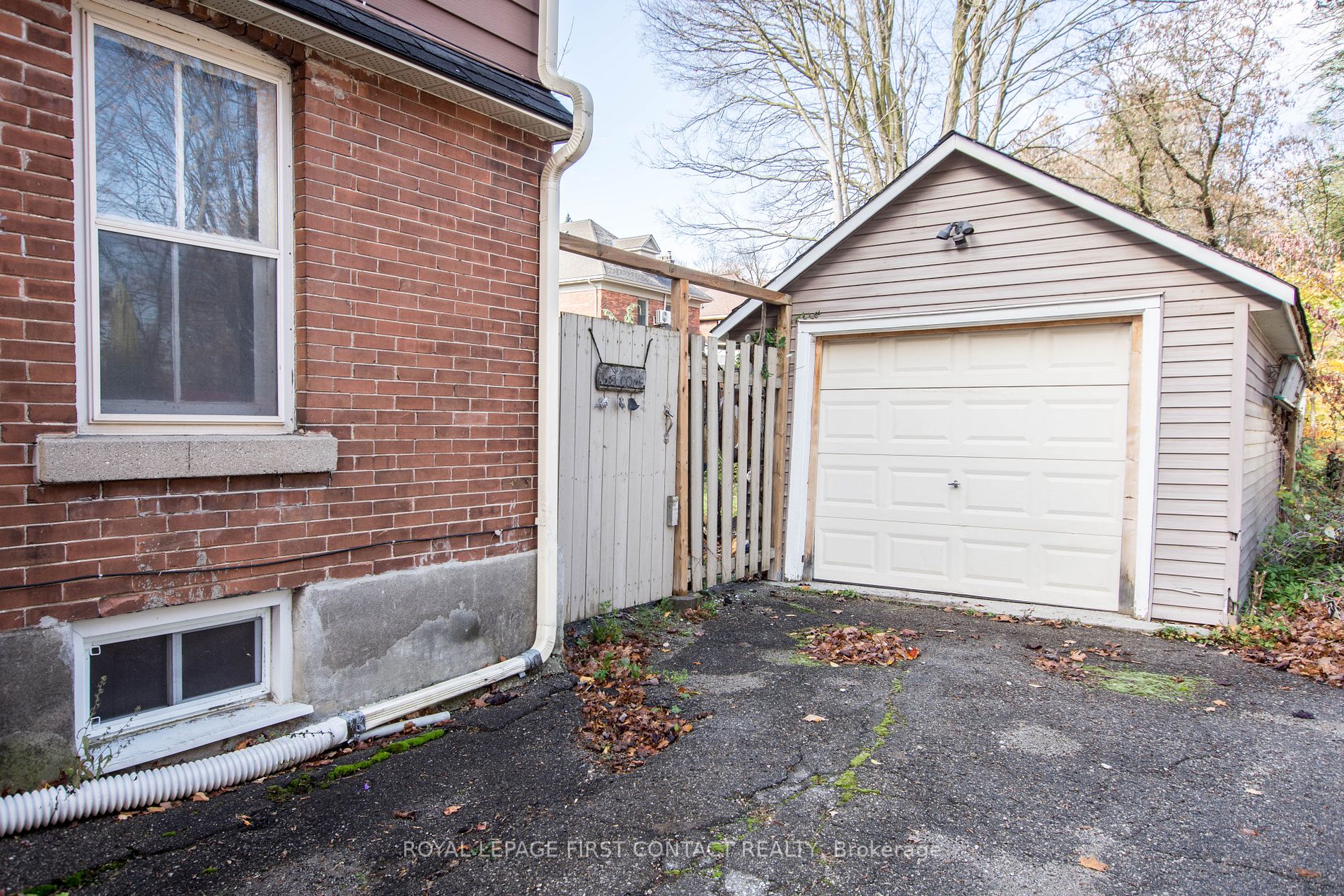 90 Neywash St