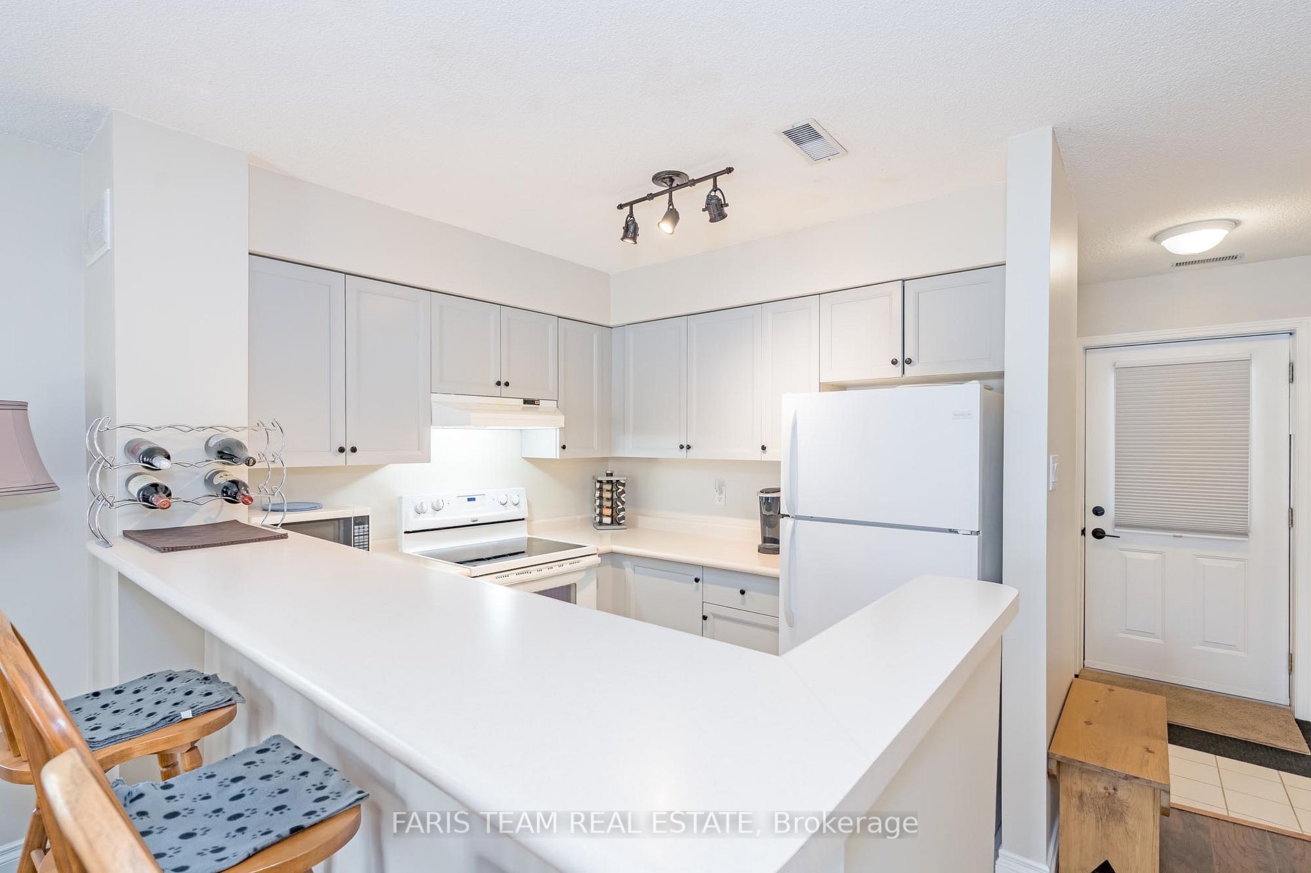 337 Mariners Way, #8