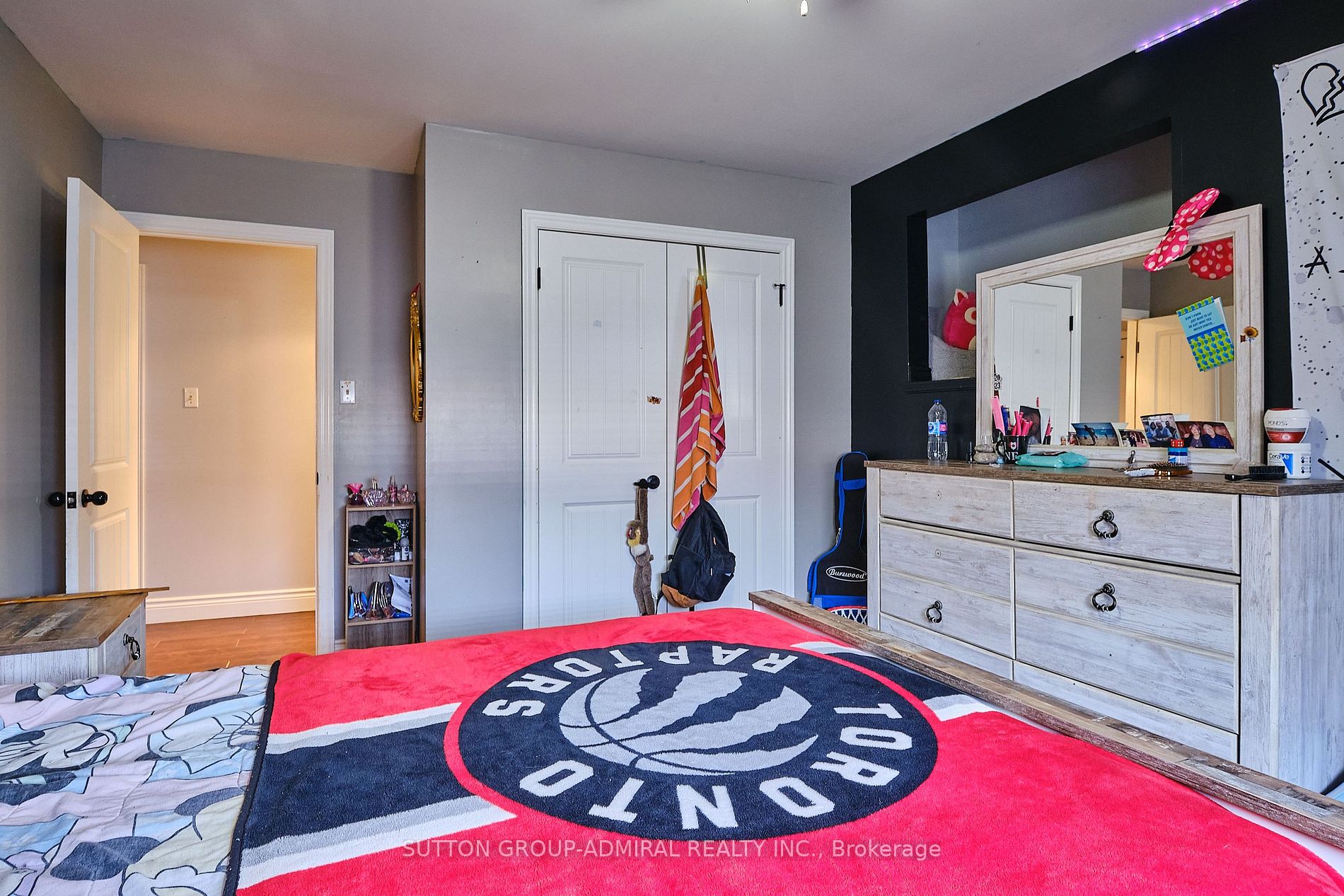 20 Wasaga Sands Drive