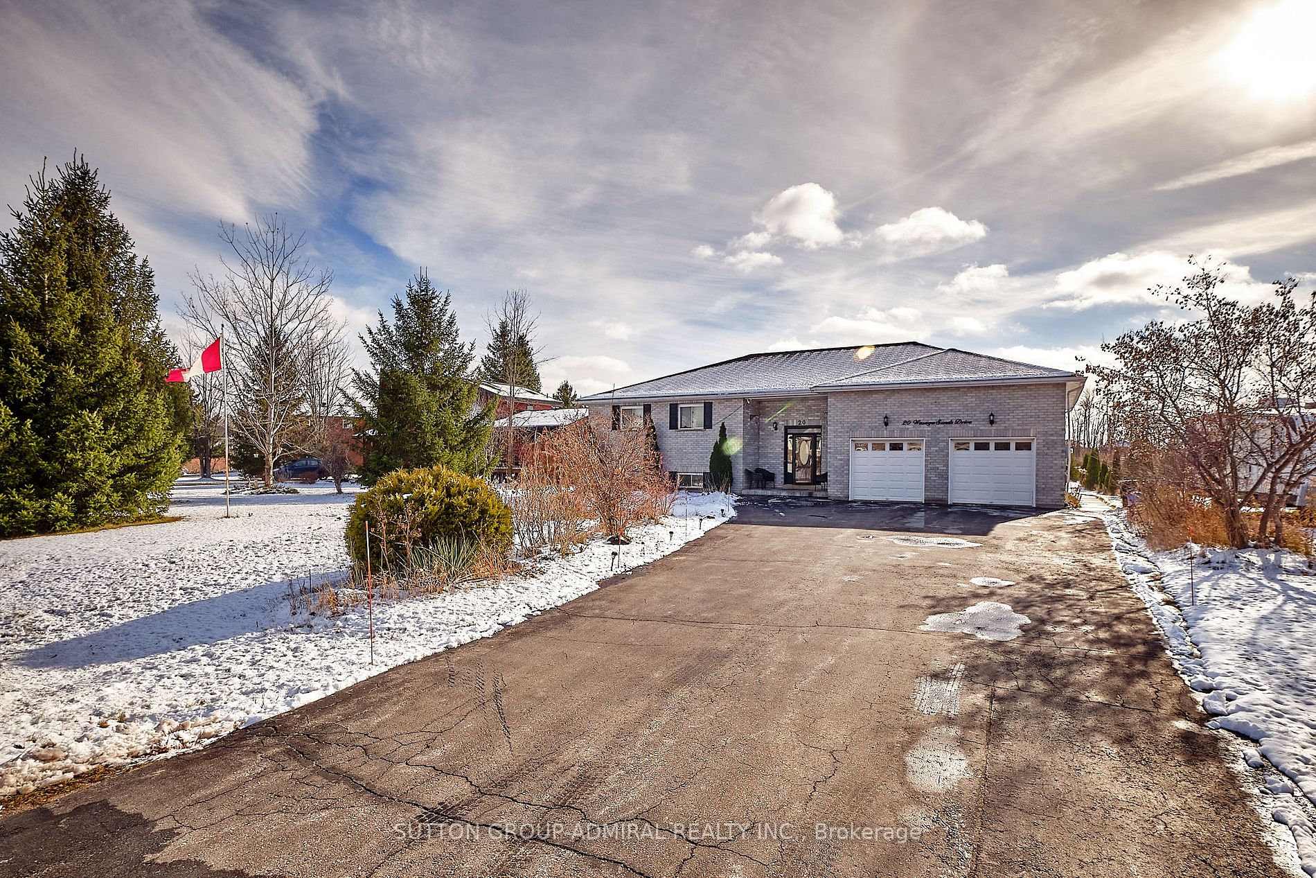 20 Wasaga Sands Drive