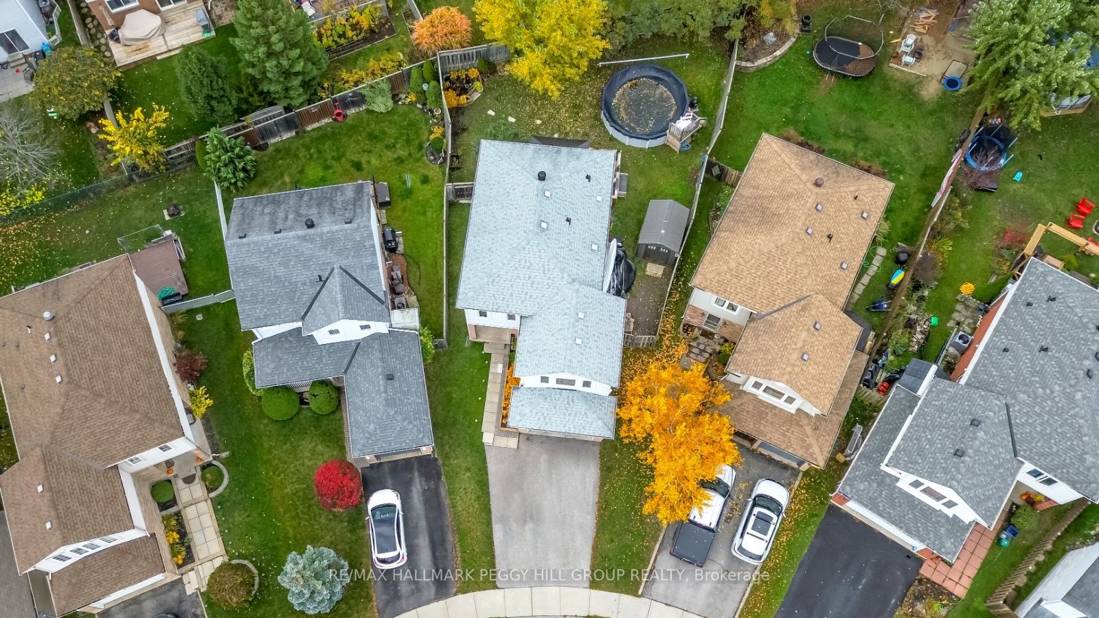 26 Moir Cres