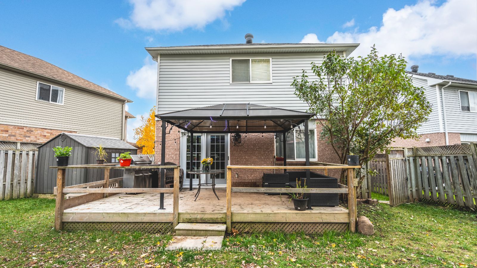 26 Moir Cres