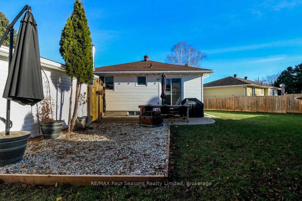 15 Braniff Court