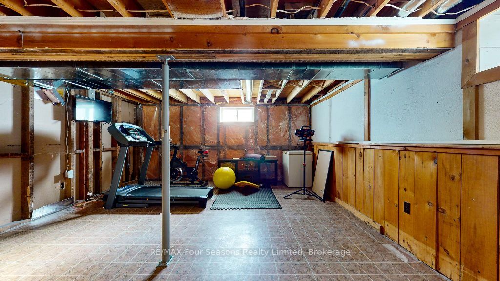 15 Braniff Court