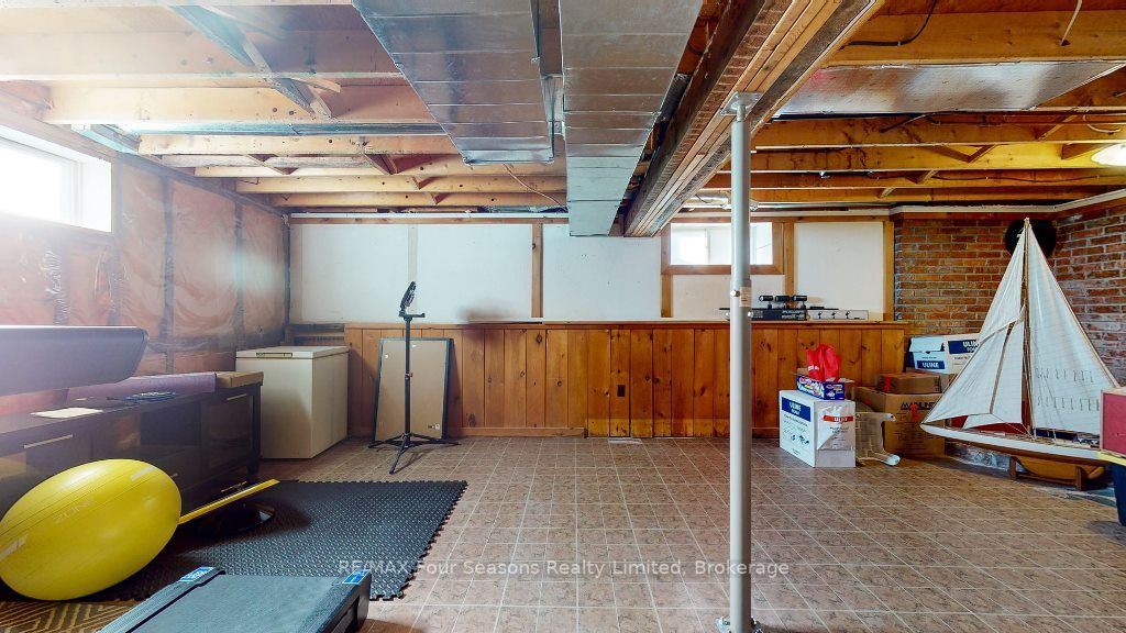 15 Braniff Court
