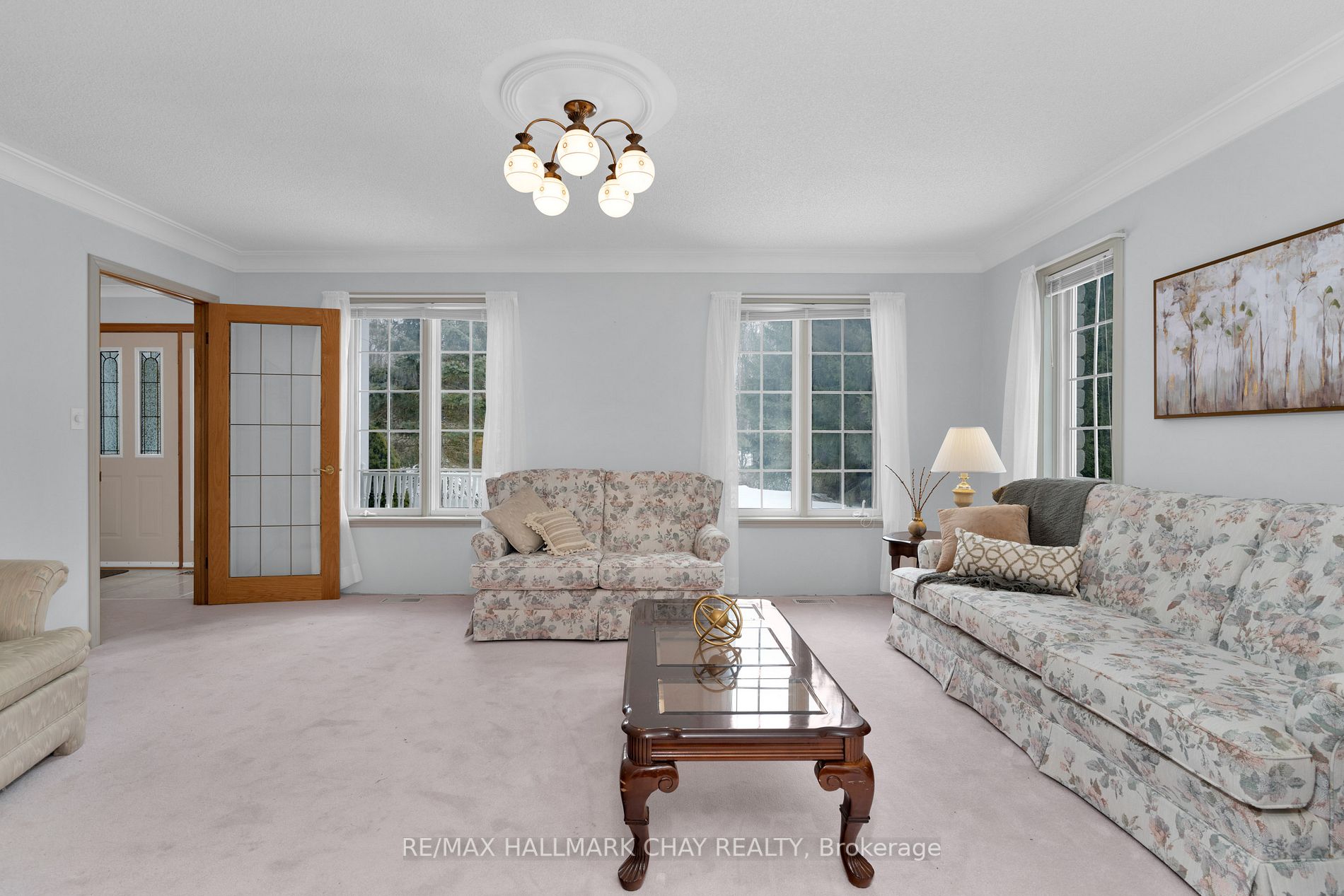 712 Mt St Louis Road W