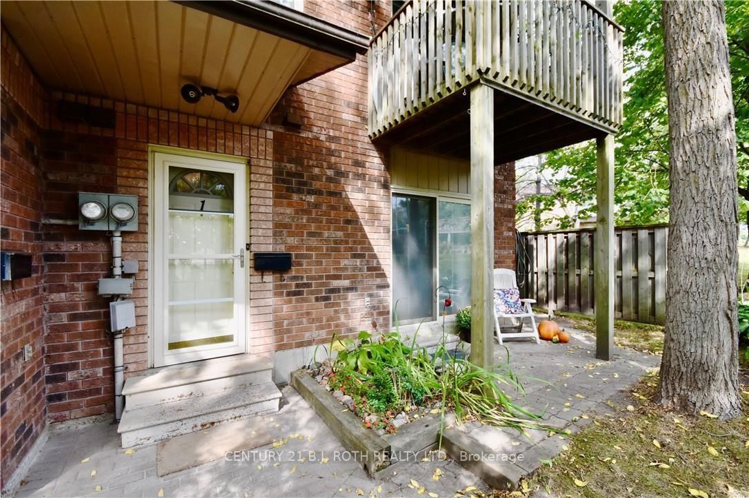 11 Meadow Lane, #1