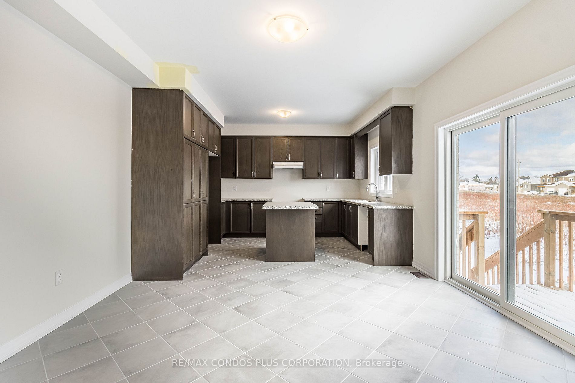 229 Warden Street N