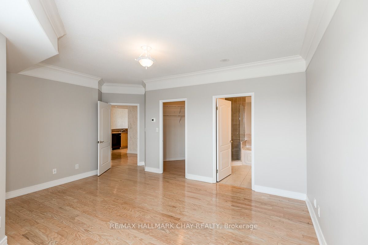 2 Toronto St, #1105