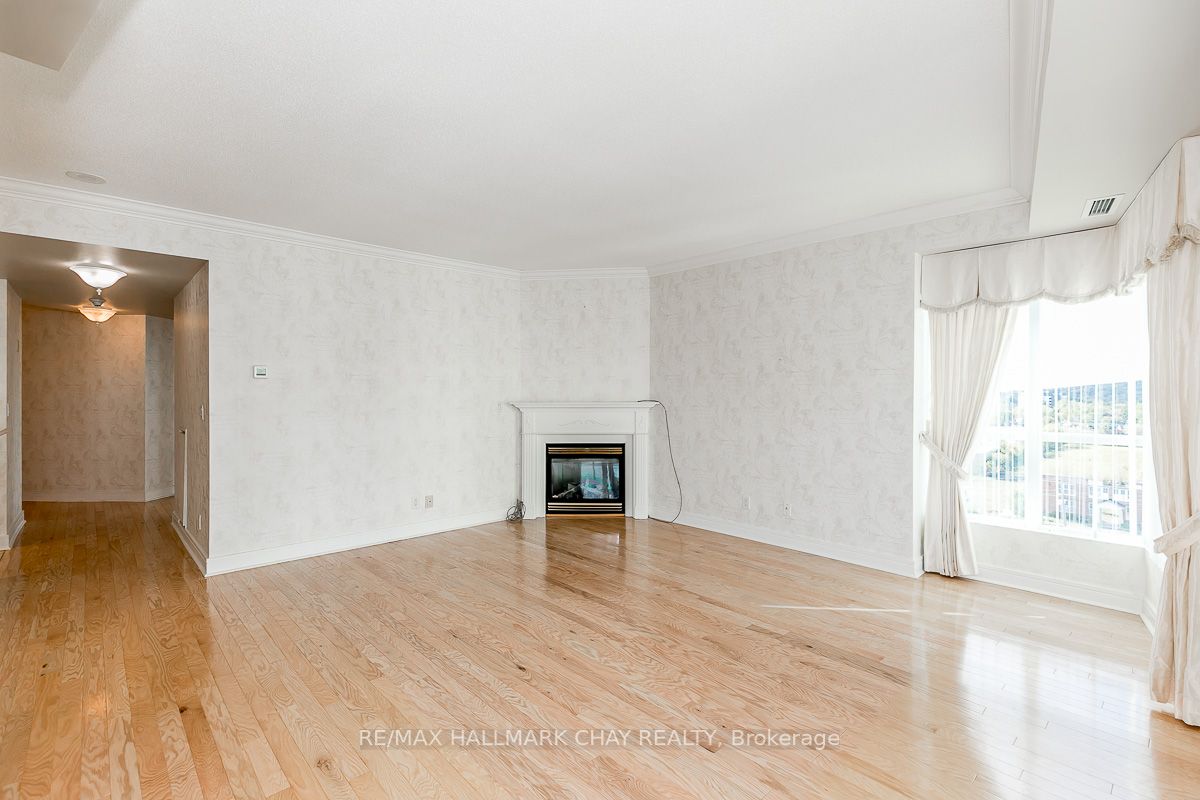 2 Toronto St, #1105