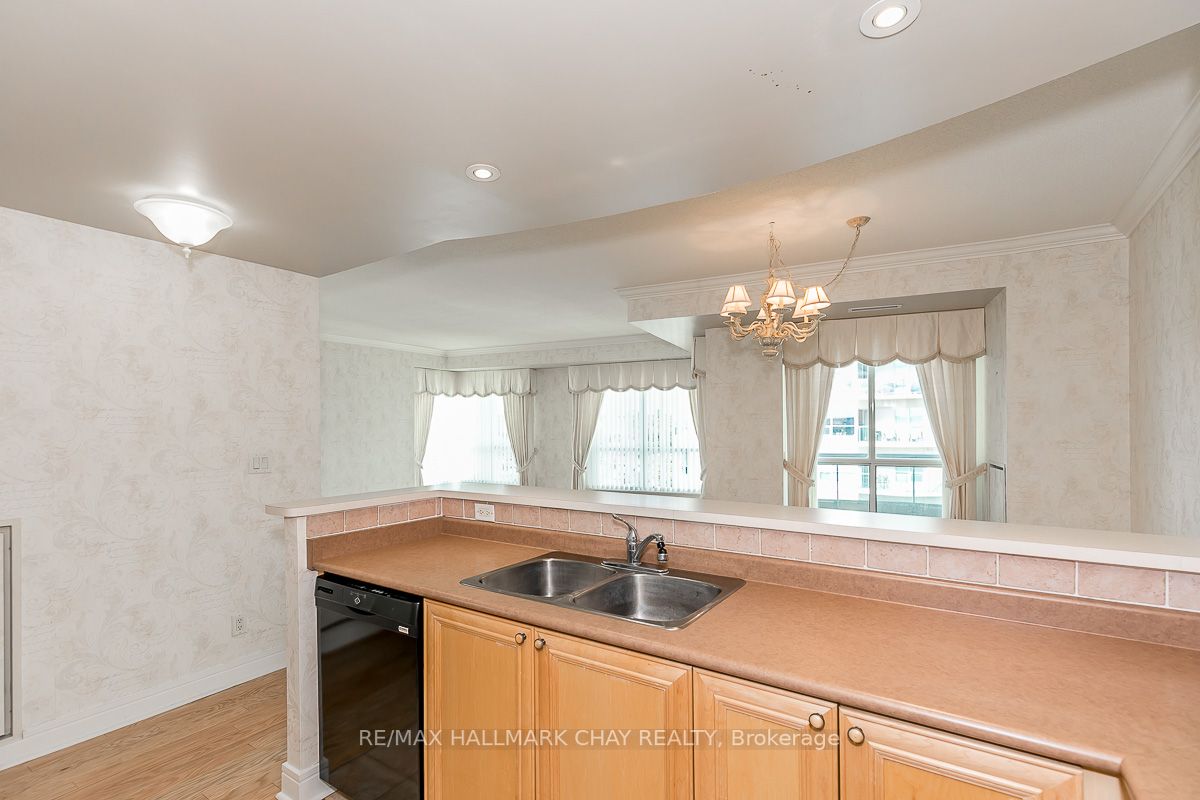 2 Toronto St, #1105