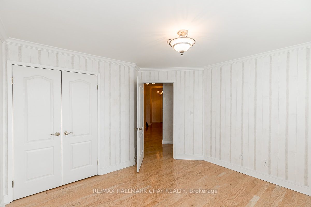 2 Toronto St, #1105