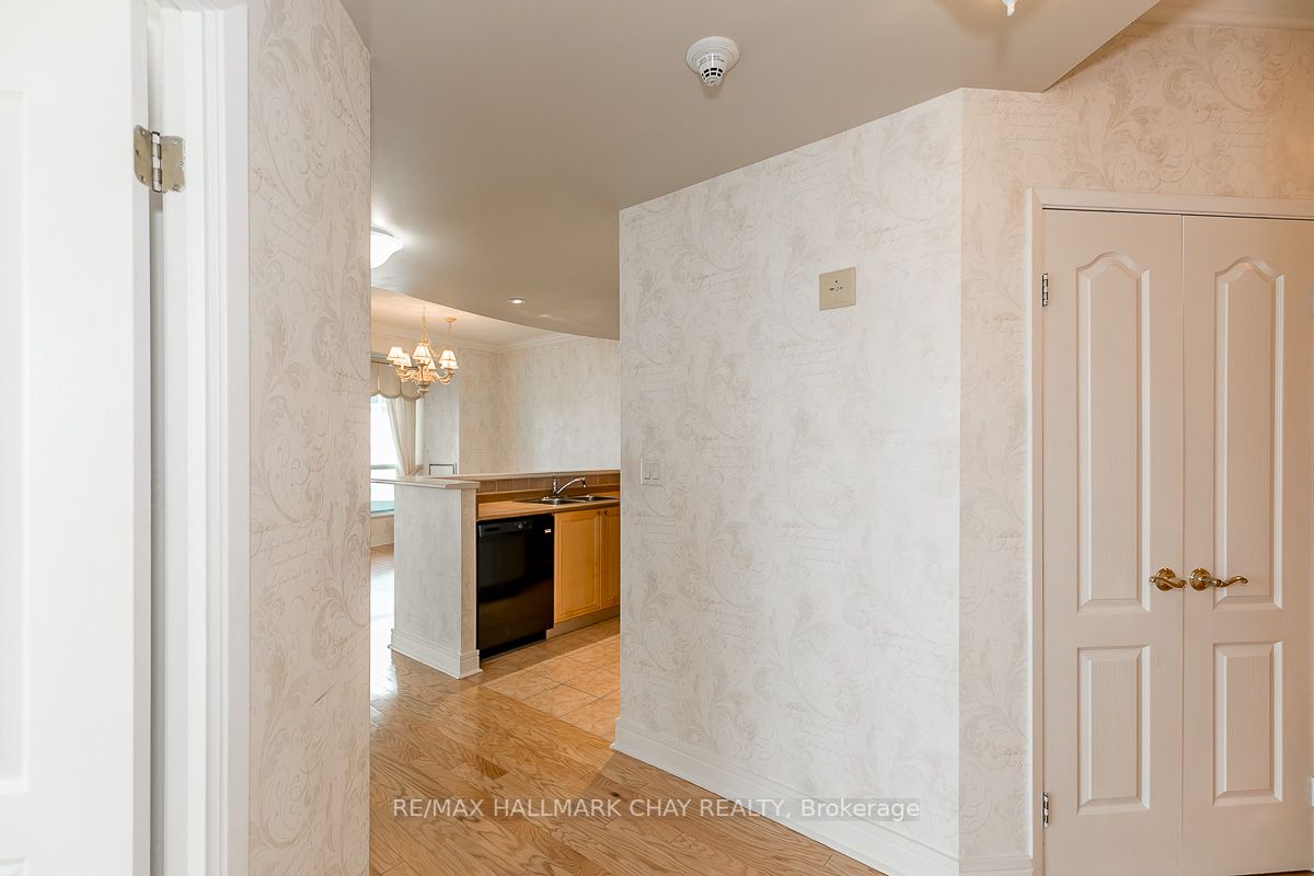 2 Toronto St, #1105