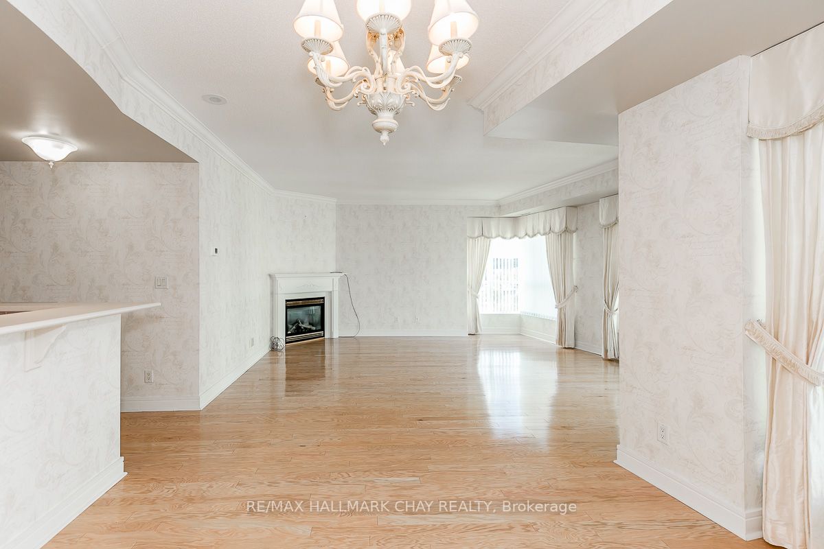 2 Toronto St, #1105
