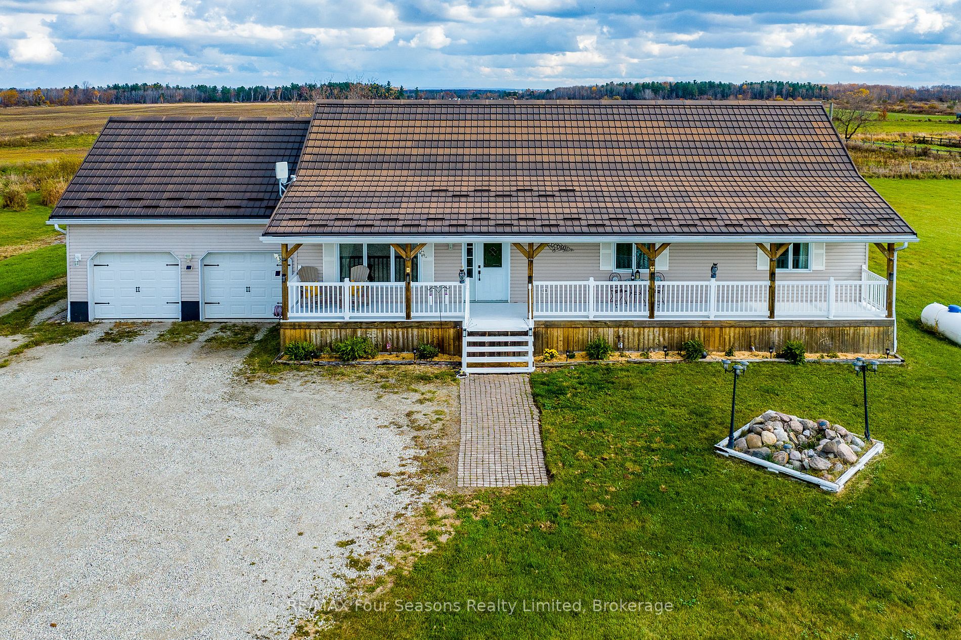1913 Fairgrounds Rd N