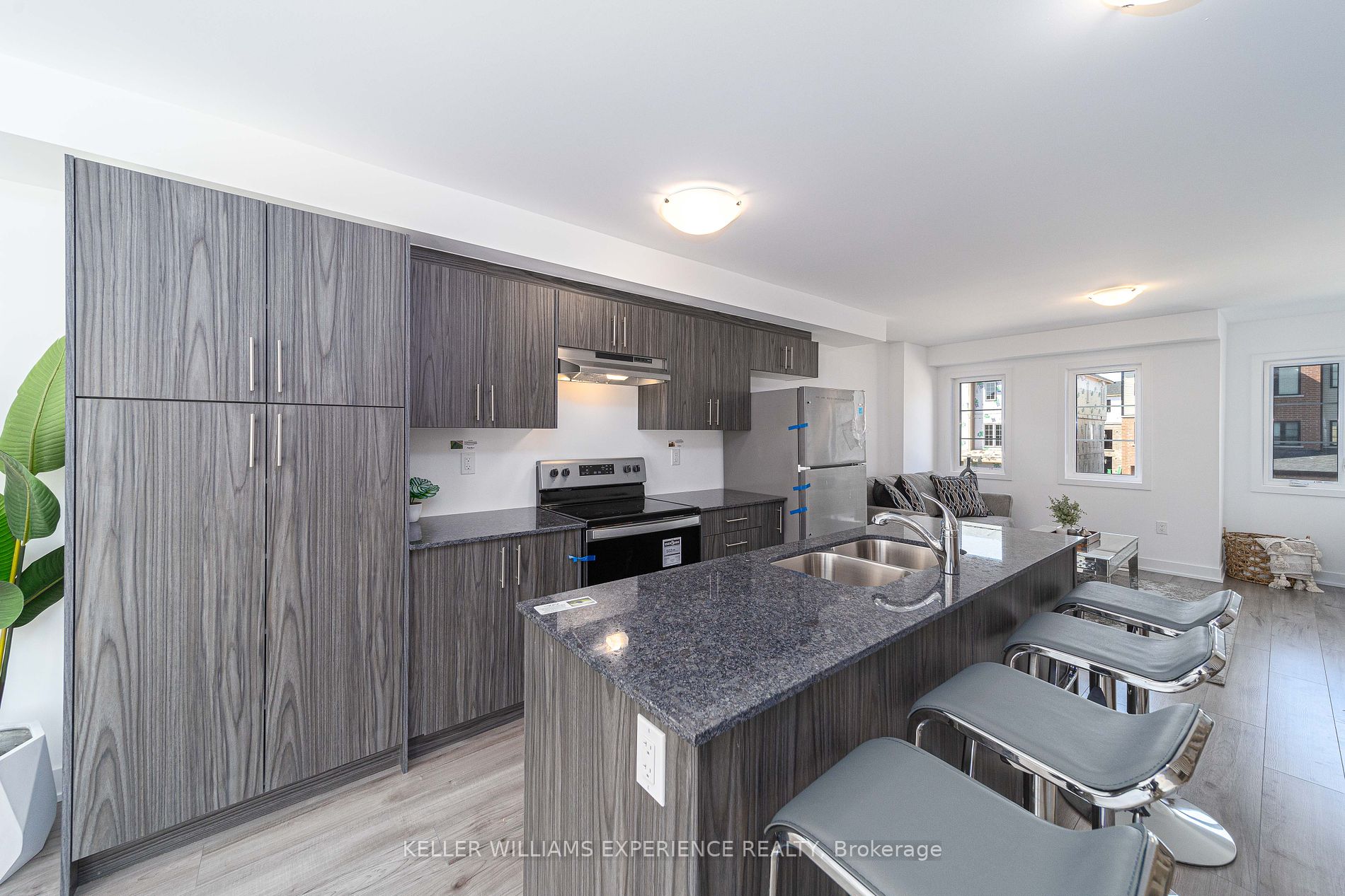 24 Pumpkin Corner Crescent E