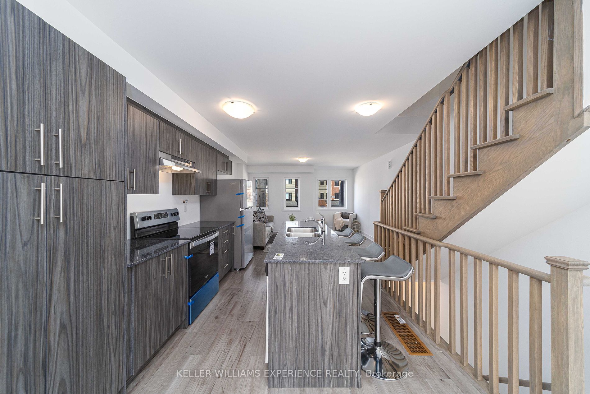 24 Pumpkin Corner Crescent E