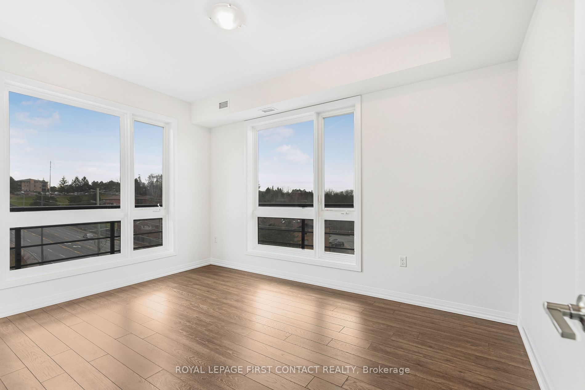300 Essa Rd, #601