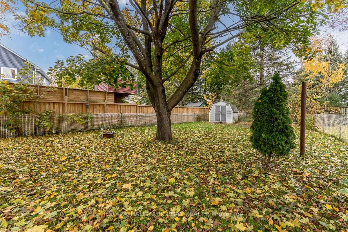 62 Hoover Cres