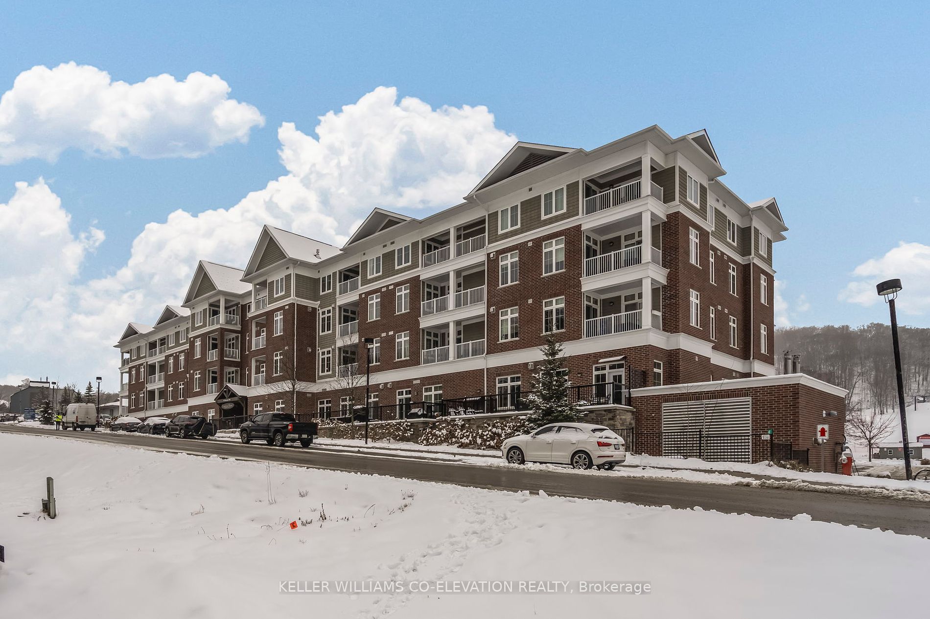 40 Horseshoe Boulevard, #416