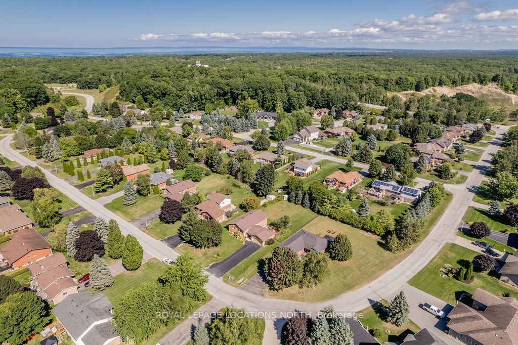 127 WASAGA SANDS Drive