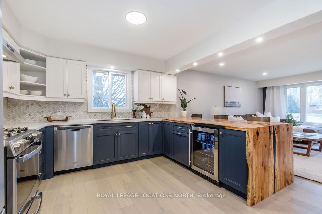 127 WASAGA SANDS Drive