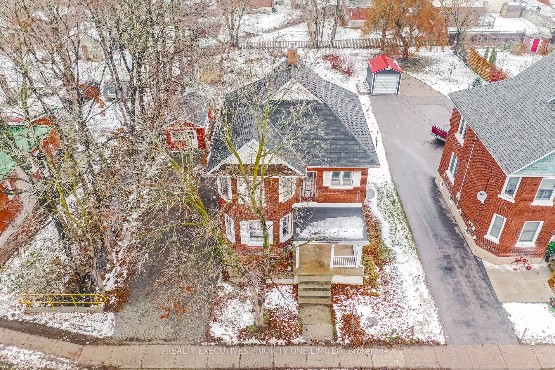 121 Burton Ave