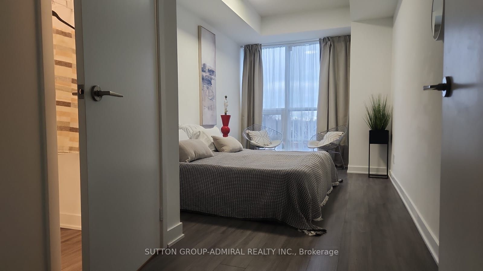 681 Yonge Street #328