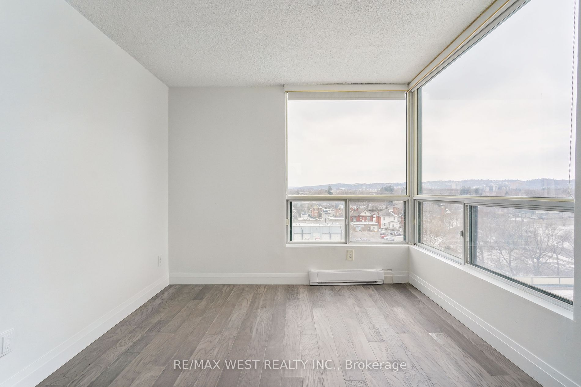 75 Ellen Street, #904