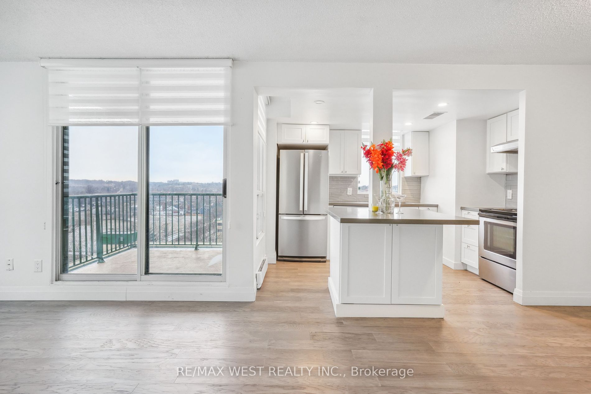 75 Ellen Street, #904